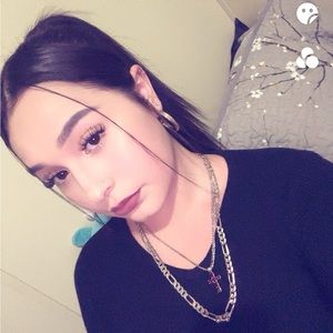 Meet your Posher, Lilly